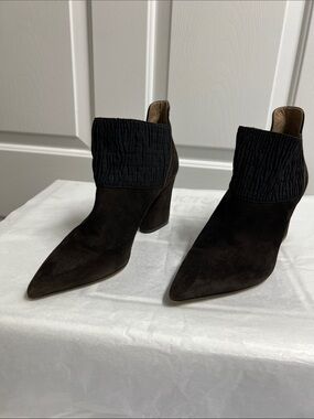 Donald J. Pliner Dark Brown Suede Pointed Ankle Booties size 8 M 3.5” heels